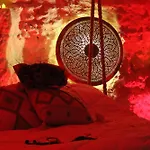 Holiday home L Alcove Des Sens Jacuzzi Sauna *
