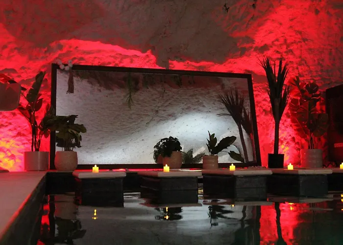 L Alcove Des Sens Jacuzzi Sauna *